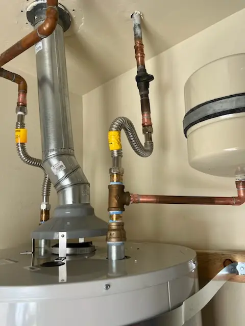 Water heater installation and plumbing repair in Timbercrest